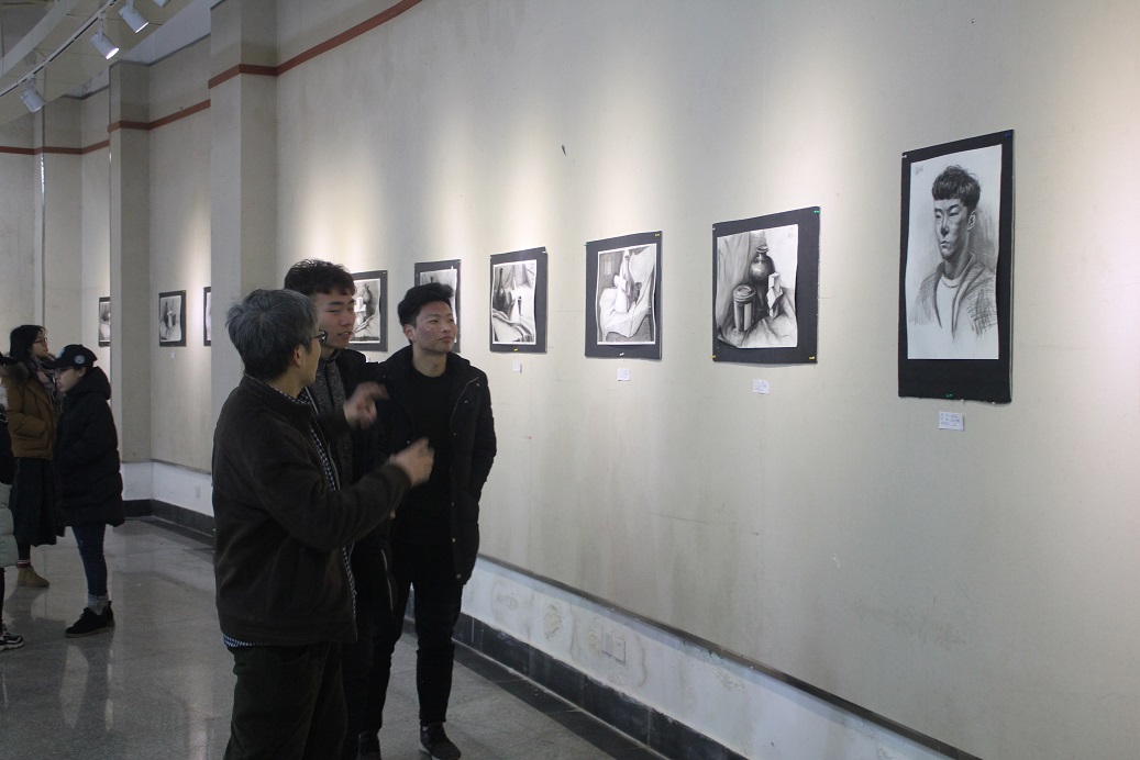 <a href='/2018/0109/c4524a193077/page.htm' target='_blank' title='我院举办“画卷上的盛宴”绘画联展'>我院举办“画卷上的盛宴”绘画联展</a>
