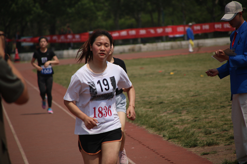 <a href='/2018/0428/c4524a193116/page.htm' target='_blank' title='青春引领长跑，拼搏风行理工-—2018年春季运动会学生甲组女子3000米决赛'>青春引领长跑，拼搏风行理工-—2018年春季运动会学生甲组女子3000...</a>