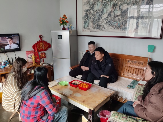 <a href='/2026/0903/c4496a570799/page.htm' target='_blank' title='学院开展寒假走访家庭经济困难学生活动'>学院开展寒假走访家庭经济困难学生活动</a>