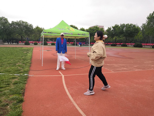 <a href='/2019/0426/c4524a287837/page.htm' target='_blank' title='垒球掷出 彰显美院风采'>垒球掷出 彰显美院风采</a>