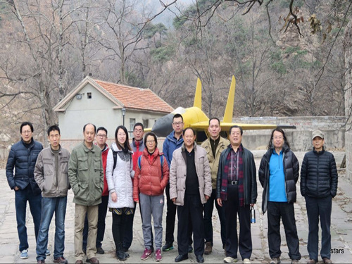 <a href='/2016/1205/c4524a193728/page.htm' target='_blank' title='美术学院教工党员赴峰台大营进行学习活动'>美术学院教工党员赴峰台大营进行学习活动</a>