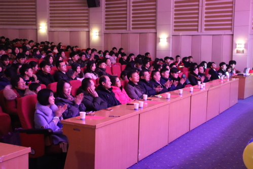 <a href='/2018/1226/c4524a268841/page.htm' target='_blank' title='“扬帆美院梦，厚德学子心”——美术学院举办2019元旦晚会暨迎新晚会'>“扬帆美院梦，厚德学子心”——美术学院举办2019元旦晚会暨迎新晚...</a>