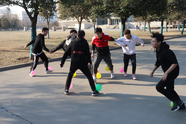 <a href='/2019/0310/c4524a273380/page.htm' target='_blank' title='美术学院素拓部举办趣味运动会'>美术学院素拓部举办趣味运动会</a>