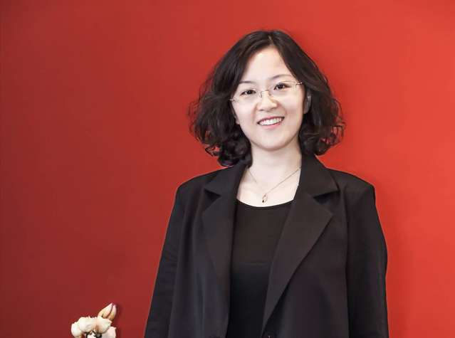 李雯